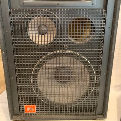 JBL SR4735A Early 2000 - Carpeting image 3