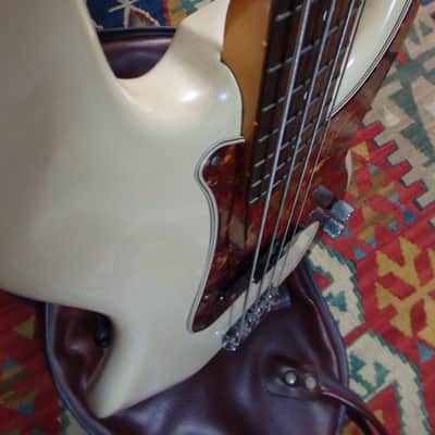 1982 Fender Japan JV P-Bass PB62-115 Precision Tone Vintage White rare image 7