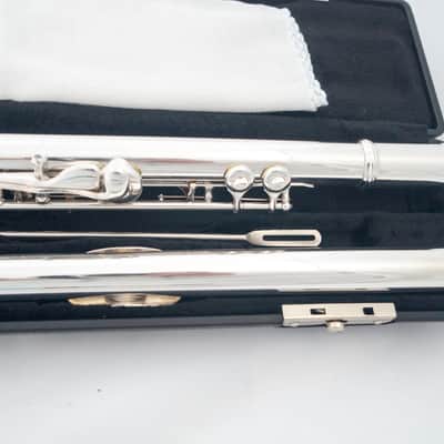 Gemeinhardt 30SHB Intermediate Flute with Solid Silver Headjoint *Cleaned & Serviced image 4