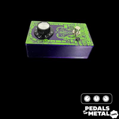 Does it Doom Fuzzcoven - Green X14917 image 2
