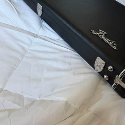 Fender "Squier Series" Standard Stratocaster with Maple Fretboard 1992 - 1996 - Arctic White image 15