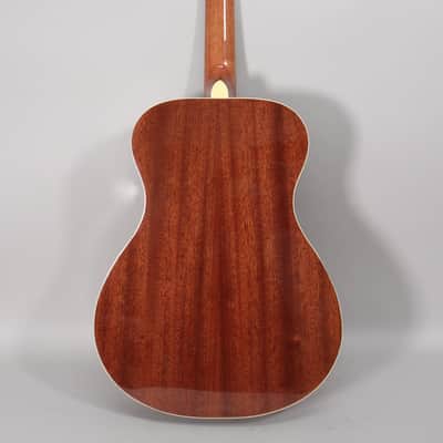 Regal RD-40V Studio Series Round Neck Resonator Cherry Sunburst image 3