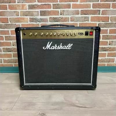 MARSHALL - DSL40C + footswitch image 1
