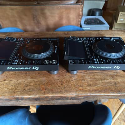 Pioneer CDJ-3000 (Pair) - Excellent condition, boxed image 6