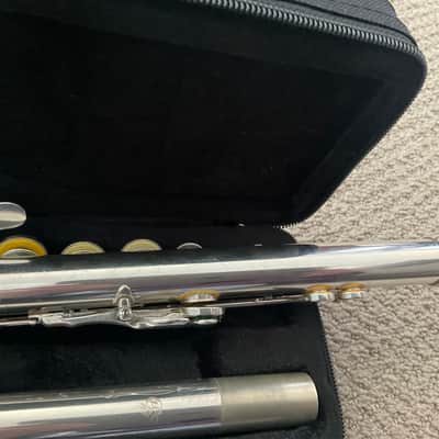 Di Zhao DZ 220 - Closed Hole Flute All New Pads, New Case image 5