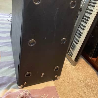Ampeg V4 100W 8Ohm 4x12 Cabinet image 7