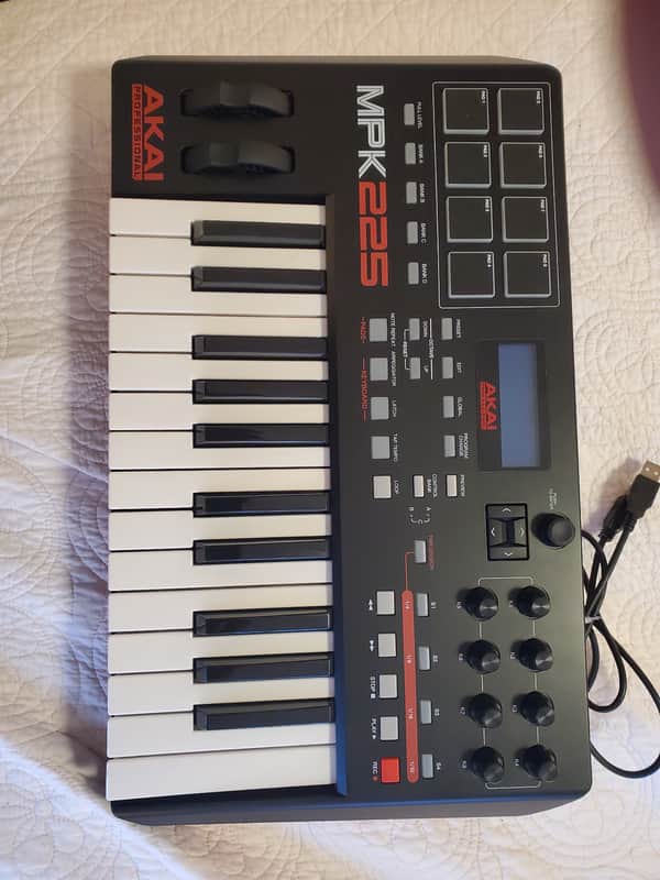 Akai MPK225 MIDI Keyboard Controller image 1