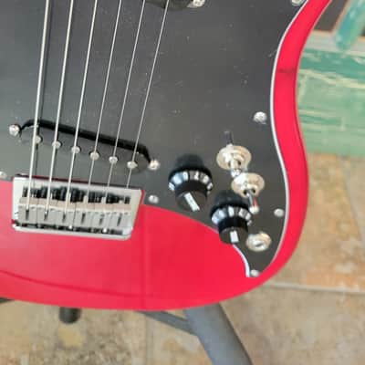 Fender Player Lead II Electric Guitar in Crimson Red Transparent image 8