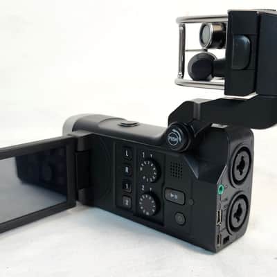 Zoom Q8 Handy Video Recorder, HD Video / Four Track Audio Recorder image 8