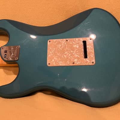 Fender American Elite Stratocaster SSS with Maple Fretboard 2016 - 2019 - Ocean Turquoise Metallic image 6