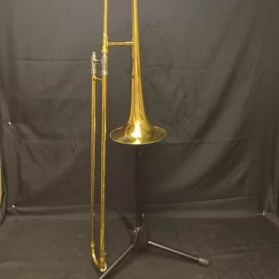 Holton TR602 Slide Trombone serial 950961 - Lacquer image 3