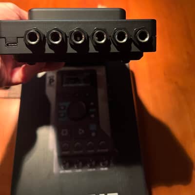 M-Live B.Beat 64GB Multitrack Audio and Video Player (0737002) image 2