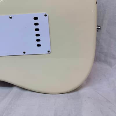 Fender Eric Clapton Stratocaster Guitar with Case 2021 - Olympic White / Maple neck image 14
