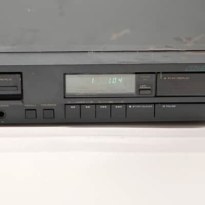 Marantz CD 65 - Serviced - TDA1541a DAC - CDM/4 - CD Player image 2