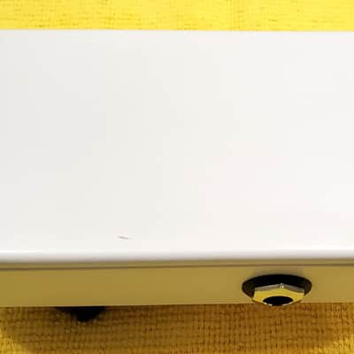 JHS 3 Series Screamer 2022 - Present - White image 4