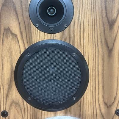 Pair Of Cerwin Vega DX-7 Speakers. 255 Watts, 4 Ohms. 34 Hz-20K Hz. image 5