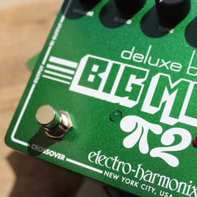 Electro-Harmonix "Deluxe Bass Big Muff Pi 2 Deluxe Dual Op-Amp Bass Fuzz" image 8