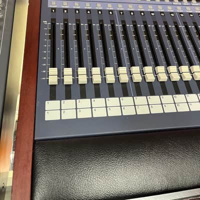 Roland VM-C7200 Mixing Console With 48 Channel Processor image 4