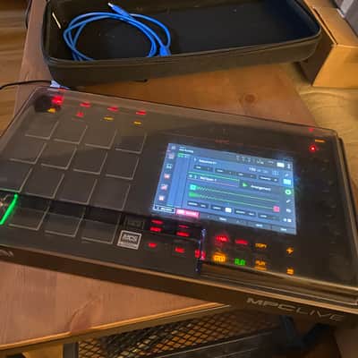 Akai MPC Live Standalone Sampler / Sequencer 2017 - 2020 - Black image 2