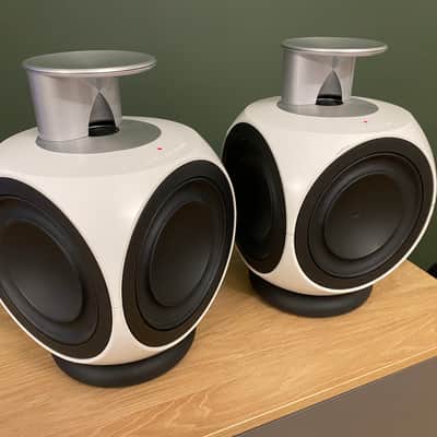 Bang & Olufsen Beolab 3 2011 - White image 1
