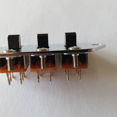 Jaguar Guitar slide switch control plate kit chrome + 3x switches and screws image 3