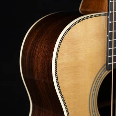 Martin 00-28 Acoustic Guitar - Natural #5342 image 3