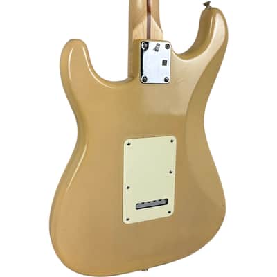 Fender Highway One Stratocaster 2008 - Sand image 5