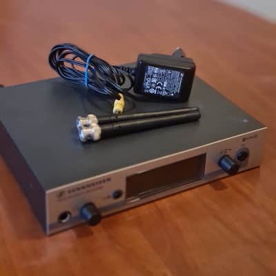 Sennheiser Sennheiser EM100 G3 True Diversity Receiver – 516–558 MHz – Professional Audio image 10