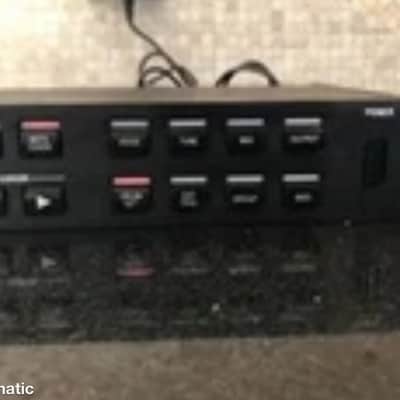 Alesis D4 with 9 DDrum triggers and all the cords image 4