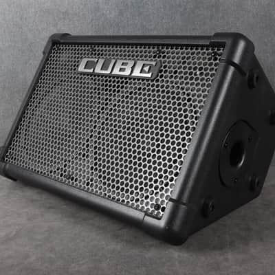 Roland Cube Street EX Combo Amp - 2nd Hand image 4
