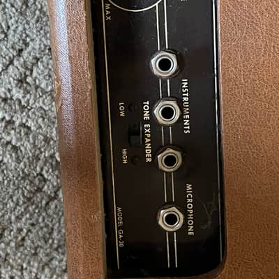 Gibson GA-30 14-Watt 12"/8" Guitar Combo 1948 - 1953 - Brown image 7