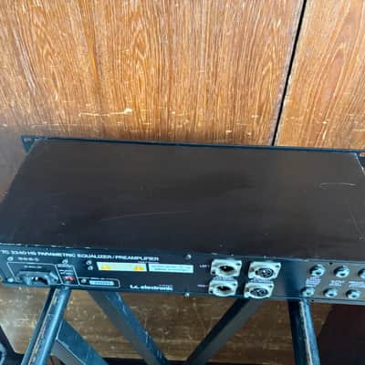 t.c.electronic TC2240 HS PARAMETRIC EQUALIZER/PREAMPLIFIER 2U RACK MOUNT image 8