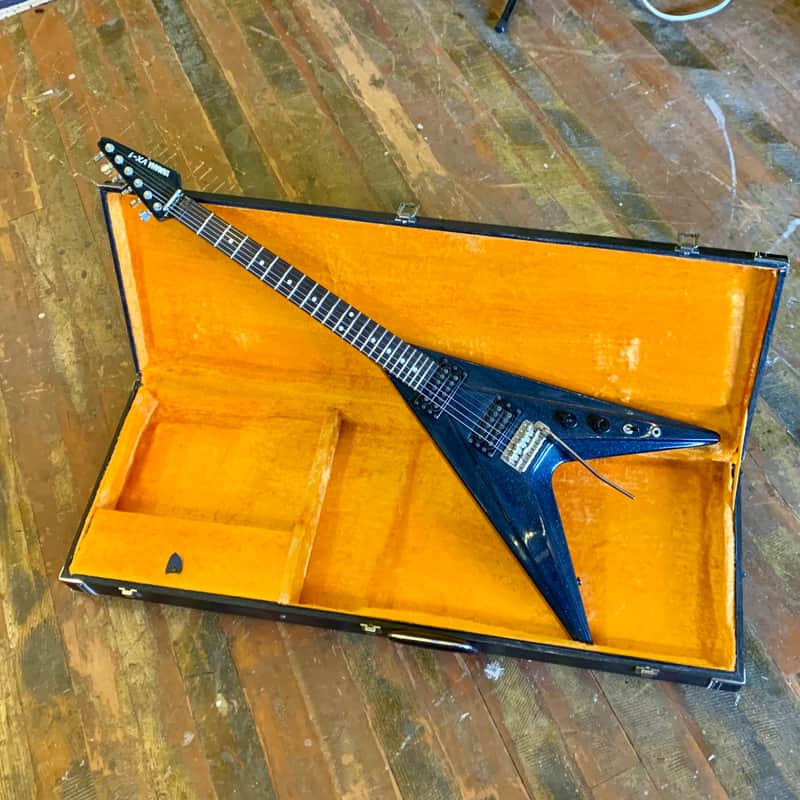 Yamaha VX-1 Flying V electric guitar c 1980's Midnight metallic