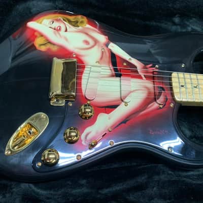 Fender Custom Shop Stratocaster 1994 - 40th Anniversary Playboy Stratocaster image 3
