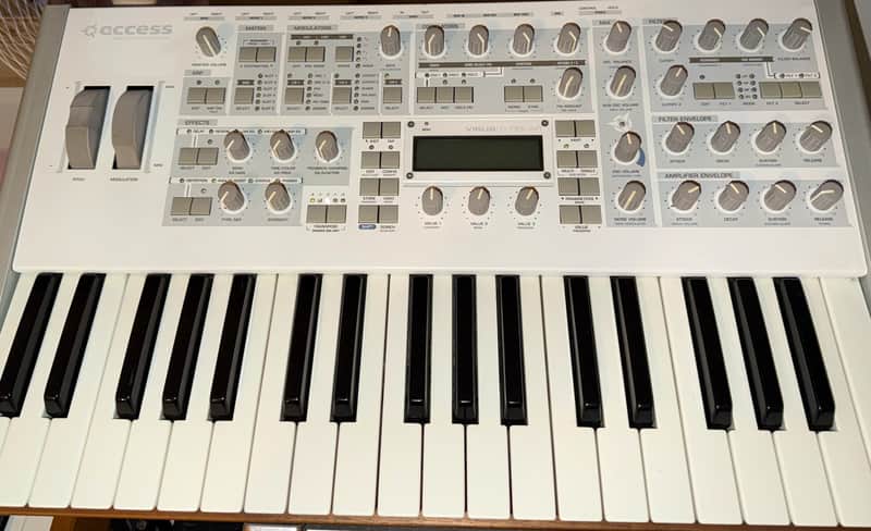 Access Virus TI Polar 37-Key Digital Synthesizer 2005 - White image 1