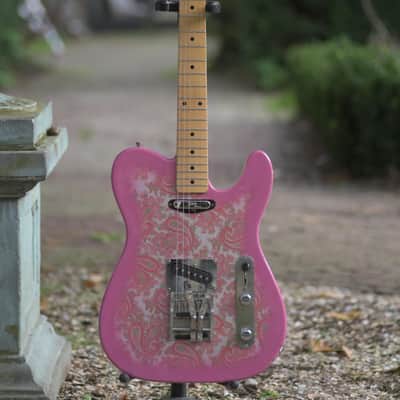 Del-Tone 50's T-Style Multibender, Light Aging - Pink Paisley image 3