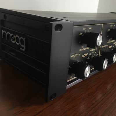 LEGENDARY MOOG MKPE 3 BAND PARAMETRIC EQUALIZER (1978) / PRO SERVICED / MICHAEL BRAUER FAVORITE / VOLTAGE SELECTOR / MICHAEL BRAUER & PRINCE image 9
