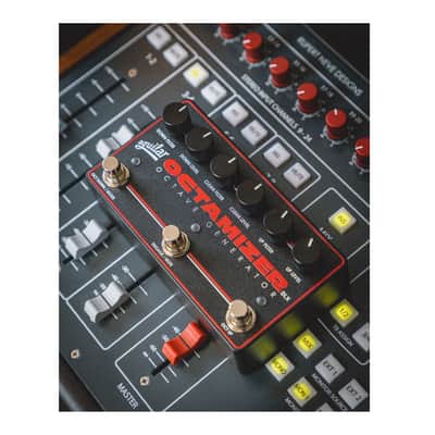 Aguilar Octamizer DLX Bass Octave Pedal image 6