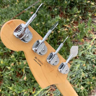 2020 Fender American Performer Mustang Bass Satin surf green image 11