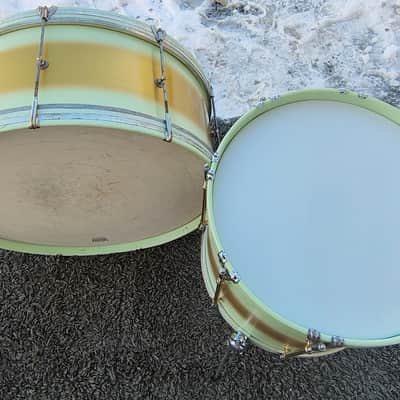 30's Ludwig Mint/Gold Duco 2PC (26"x10" BD + 15"x12" Brass Tube Lug FT) Drum Set image 6