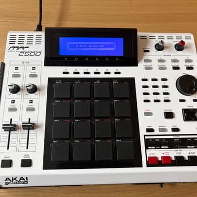 Akai MPC2500 S.E. (Special Edition) image 5