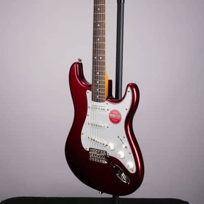 Squier Classic Vibe '60's Stratocaster - Candy Apple Red image 5