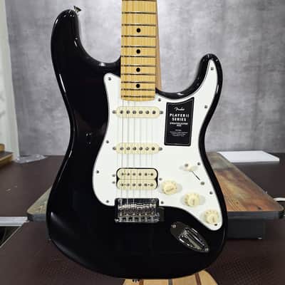Fender Player II Stratocaster HSS 2024 - Present - Black image 2