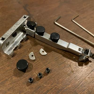 Tremol-No Pin Type BP-2005-010 Tremolo Lock image 2