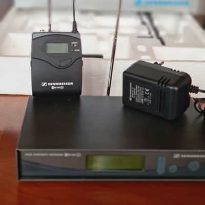 Sennheiser 🎤 Sennheiser ew 300 G2 Set | EM 300 G2 + SK 300 G2 | True Diversity | 786–822 MHz | Rack Mount image 2
