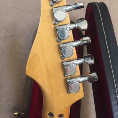 Kramer Focus 4000 1983 Floyd Rose guitar black gloss with case - ESP image 7