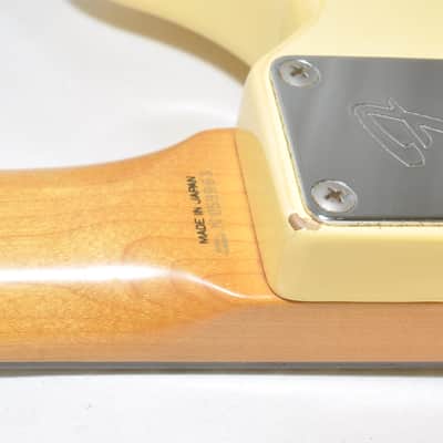 Fender Japan MG69 ' Mustang Yellow White Electric Guitar Ref No 7689 image 13