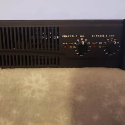 QSC RMX1450 1400-Watt Power Amplifier - Black image 2