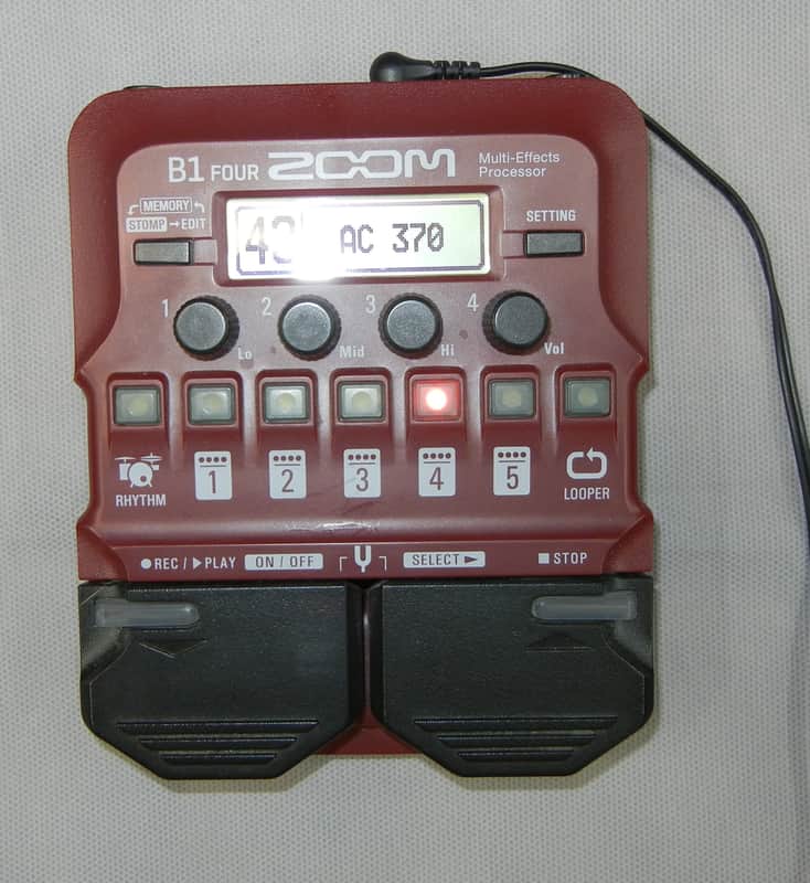 Zoom B1 Four