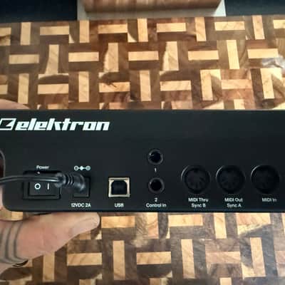 Elektron Analog Four MKII 4-Voice Tabletop Analog Synthesizer 2020 - Present - Black image 4